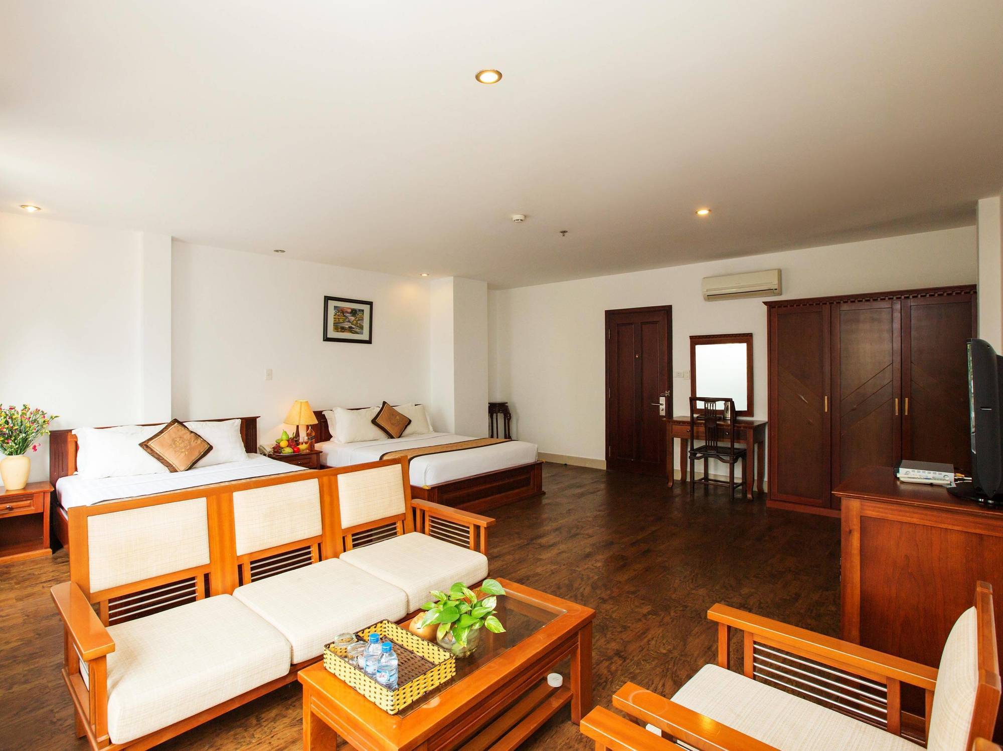 Golf Hotel Ho Chi Minh City Bagian luar foto